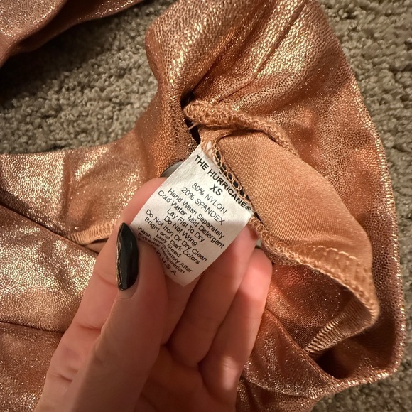 Cleo the Hurricane Rose Gold Pole Dance Set - Picture 2 of 2